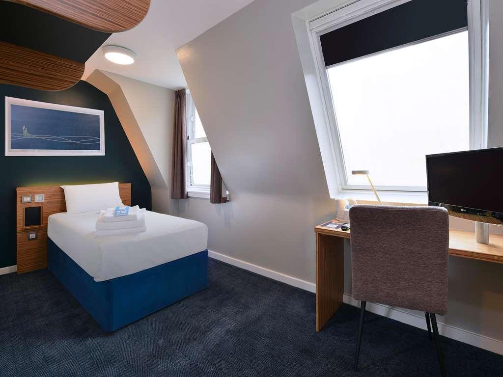 Travelodge London Central Bank Szoba fotó