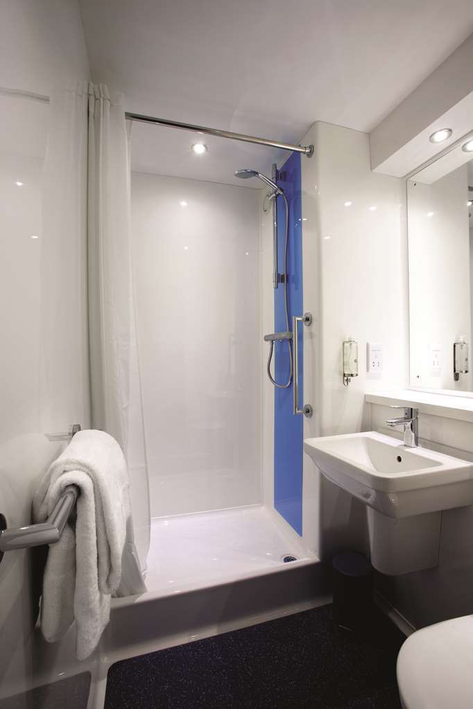 Travelodge London Central Bank Szoba fotó
