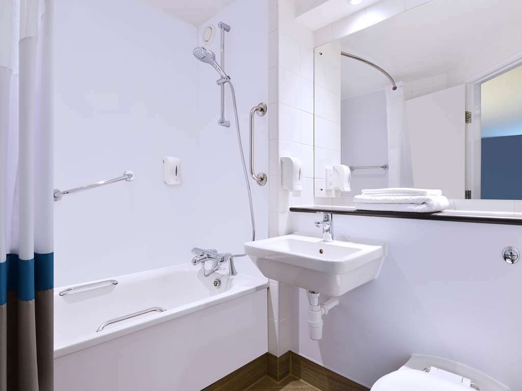 Travelodge London Central Bank Szoba fotó