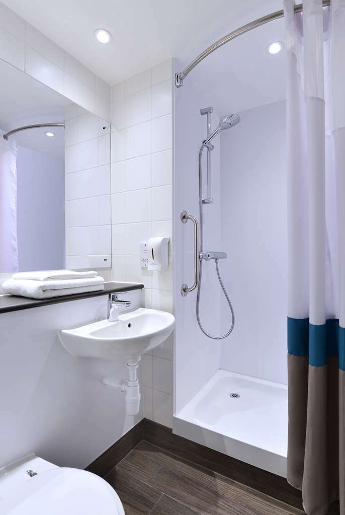 Travelodge London Central Bank Szoba fotó